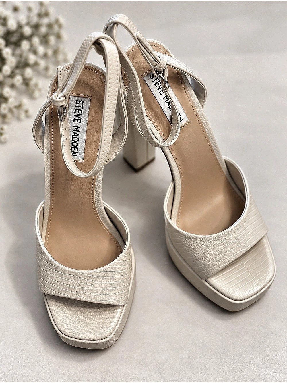 Steve Madden Kymmee Bone Cream Platform Block Heel Sandals Size 6.5 NEW In B
